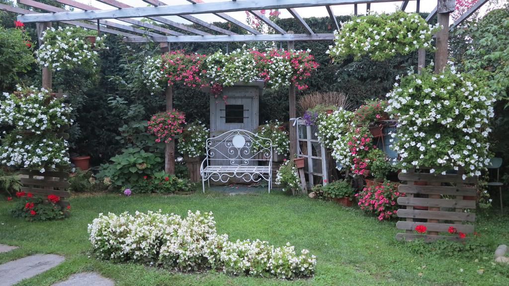 La Via' Bed & Breakfast Cavour Exterior photo