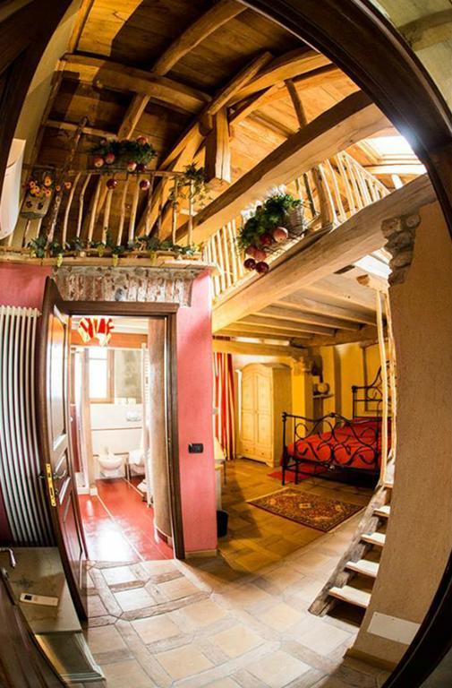 La Via' Bed & Breakfast Cavour Exterior photo